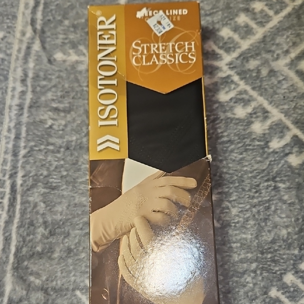Isotoner Stretch Classics Black Gloves